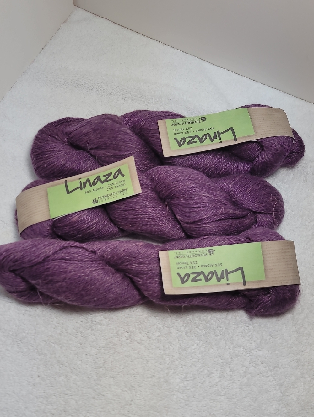 Linaza Magenta Yarn 3 Skeins NWT